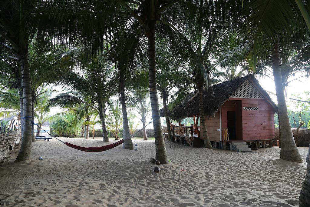 Lonely Beach Resort Tangalle Dış mekan fotoğraf